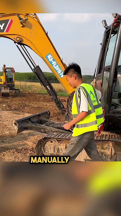 Beginner vs. Pro: The Ultimate Excavator Challenge! #shorts