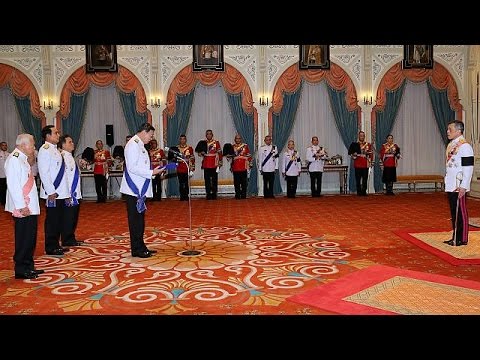 ولي عهد تايلاند يقبل دعوة البرلمان لتولي العرش