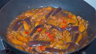 When frying eggplant at home  remember not to overoil or blanch it. I'll teach you a trick. It's de by 娟子美食 91 views 1 day ago 1 minute, 52 seconds