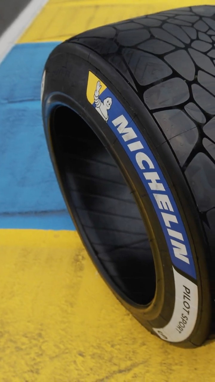 The New MICHELIN Slick Tire at Le Mans 🏁 - YouTube