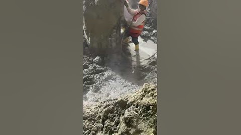 Breaking Concrete Bored Pile #construction #building #civilengineering #concrete #machinery #rebar