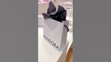🩷 Fun trip to Pandora to redeem my vouchers for the Pandora jewelry box & care kit #12daysofpandora