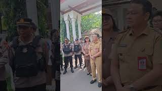 Ketika pak Onel tokoh masyarakat manyampaikan Orasi Aspirasi di hadapan sekda kapuas.