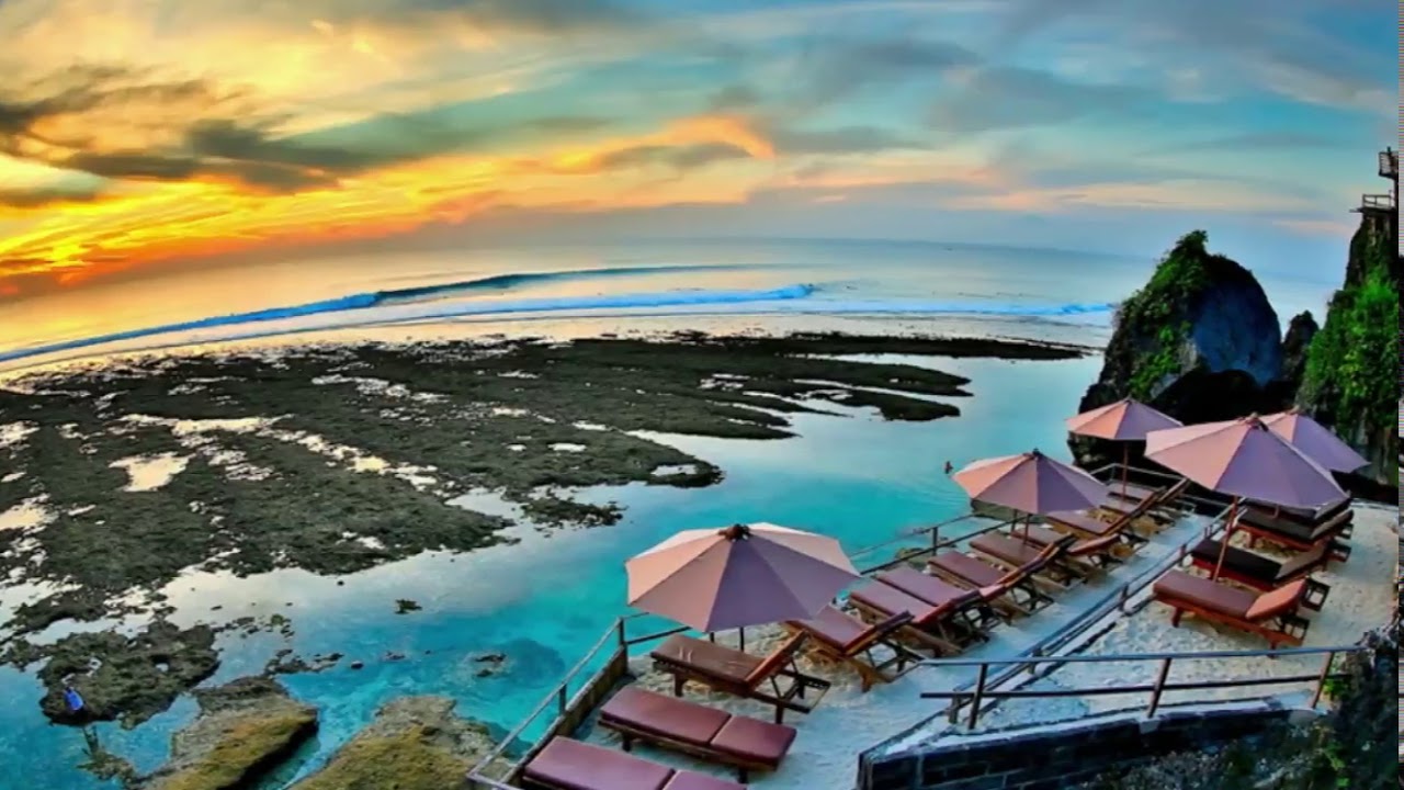 Uluwatu is a beautiful place on the south western tip of the Bukit