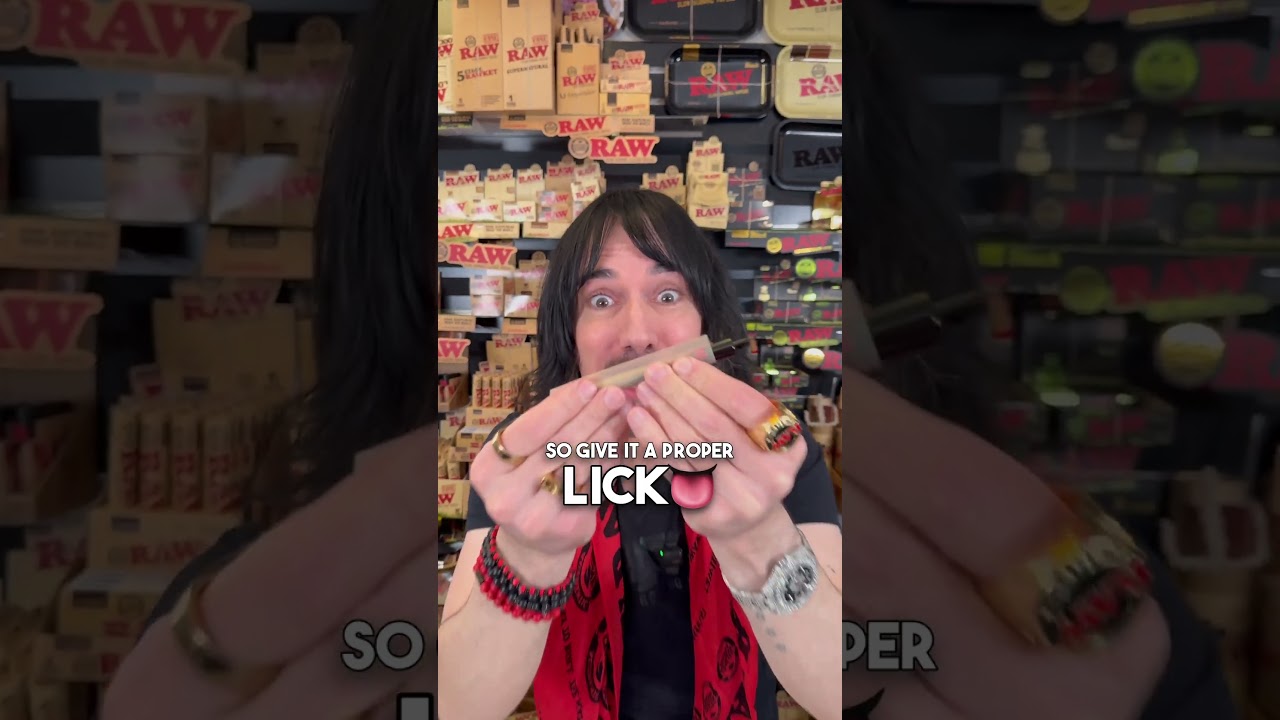 DON'T OVER LICK YOUR ROLL⚠️