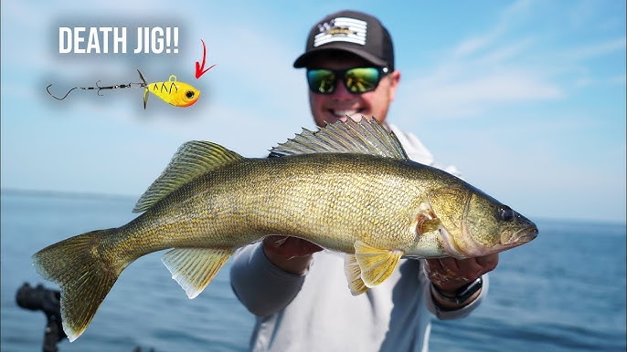 HOW to Cast a DEATH JIG for Mid-Summer WALLEYES on Green Bay!! 