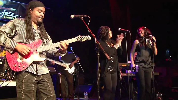 Freddie Fox - Smooth Jazz Guitarist (Live At The C...