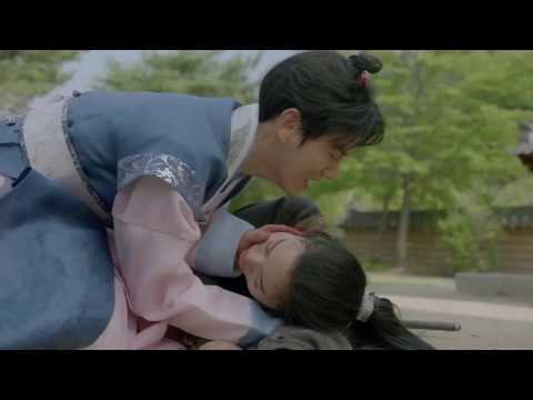 ᴏɴʟʏ ʙᴀᴇᴋʜʏᴜɴ on X: [NATE] BAEKHYUN & Z.HERA'S FIRST KISS + Z.HERA'S  INTERVIEW Link:   / X