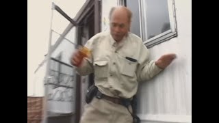 Drunk Man Meme 1080p60 | 喝醉酒的大叔從樓梯上摔下來 1080p60