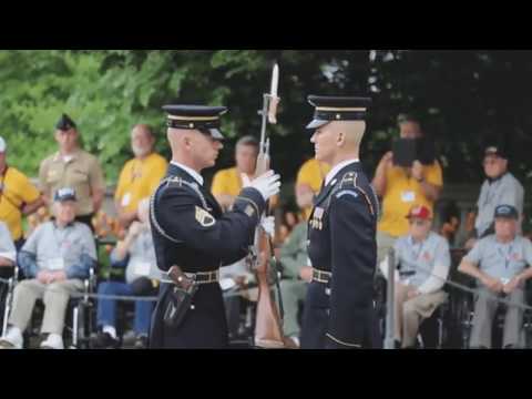 US Army Honor Guard Rifle Inspection med nærlyd [EKSKLUSIV]