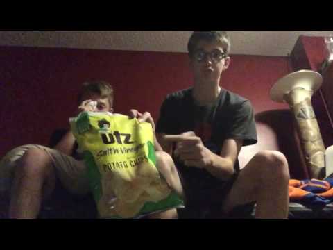 Review: Utz Salt'n Vinegar Potato Chips