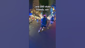 Money can’t buy you happiness, rollerblading through NYC at night does #nyc #rollerblading