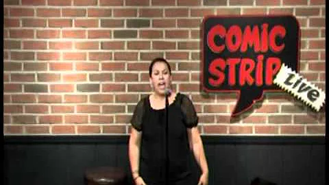 LIZA ACEVEDO PREFORMS AT COMIC STRIP LIVE!!!!!!!!!...