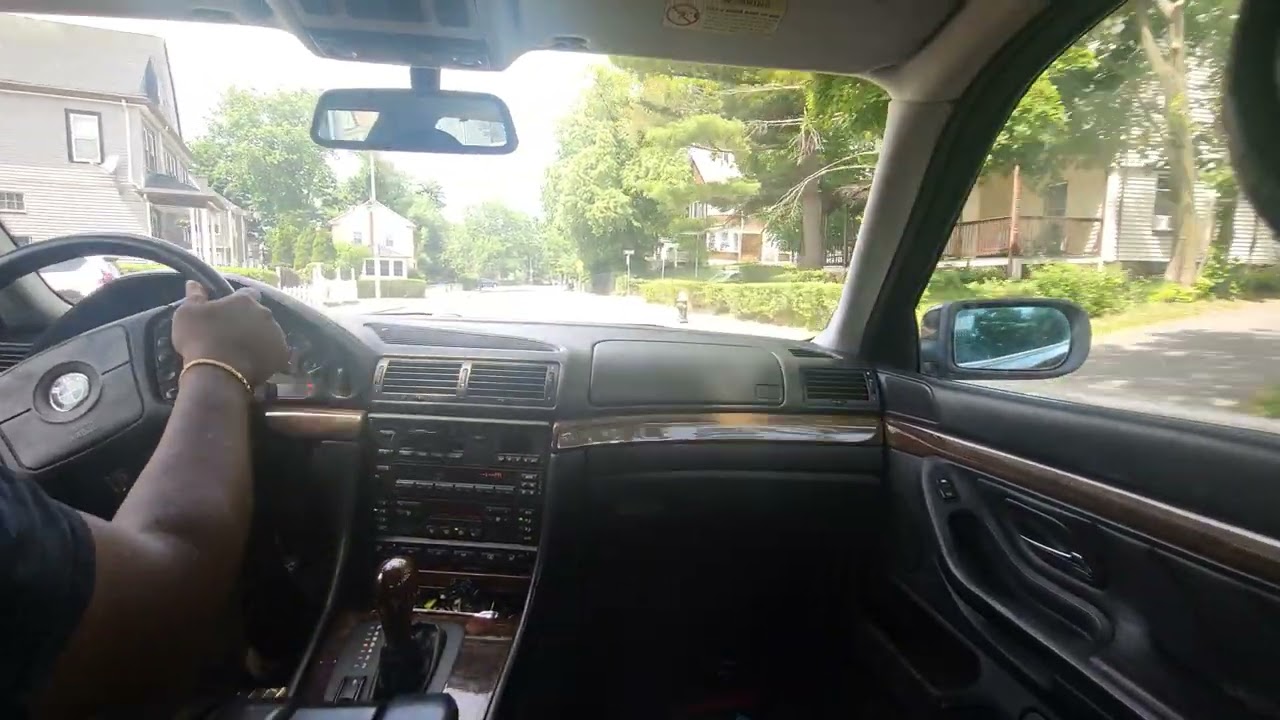 Driving a broken straight piped v12 BMW | e38 750iL VIP Build | 4k