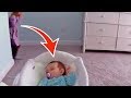 この少女が赤ちゃんに取った行動に心が奪われる