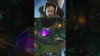 yodao ta velho mas ainda joga? / Melhores clips LOL #leagueoflegends  #riotgames #yoda #filipoppy1