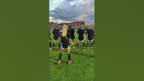 Alisha Lehmann leads Juventus Women in the Scudetto celebration dance 🔥💃 #karolg #juventuswomen