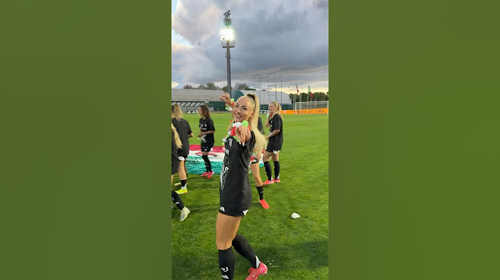 Alisha Lehmann leads Juventus Women in the Scudetto celebration dance 🔥💃 #karolg #juventuswomen