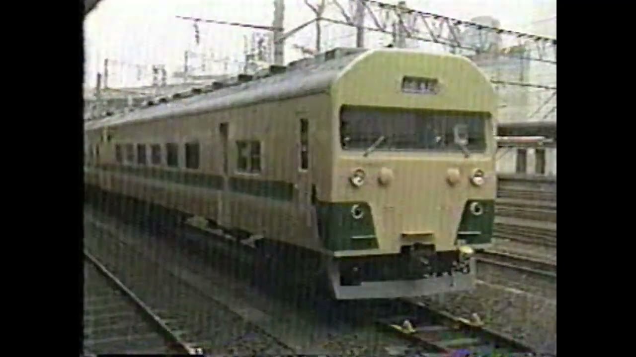 「楽しいのりもの百科」より　715系1000番台(魔改造された食パン電車)