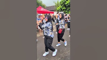 peserta bunda cantik berhijab karnafal medali #dj  #remix  #djremix #karnaval  #cover #jogetkarnafal