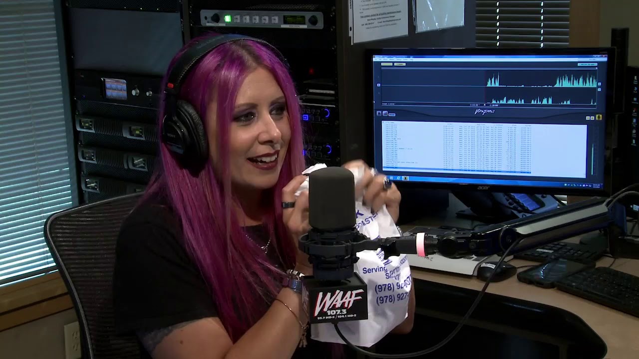 Mike Hsu Steals Mistress Carrie's Roast Beef Sandwich