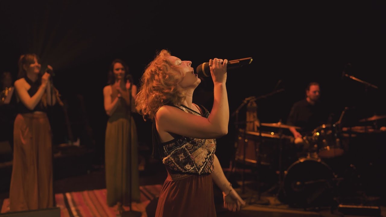 ALA CYA - I'm the Flame (Live)