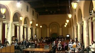 2 Hotel Groups Sue City Of LA Over $15 Minimum Wage