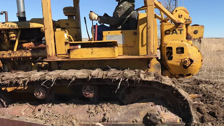 GH3642 1963 Caterpillar D7 Dozer selling on 4-7-21