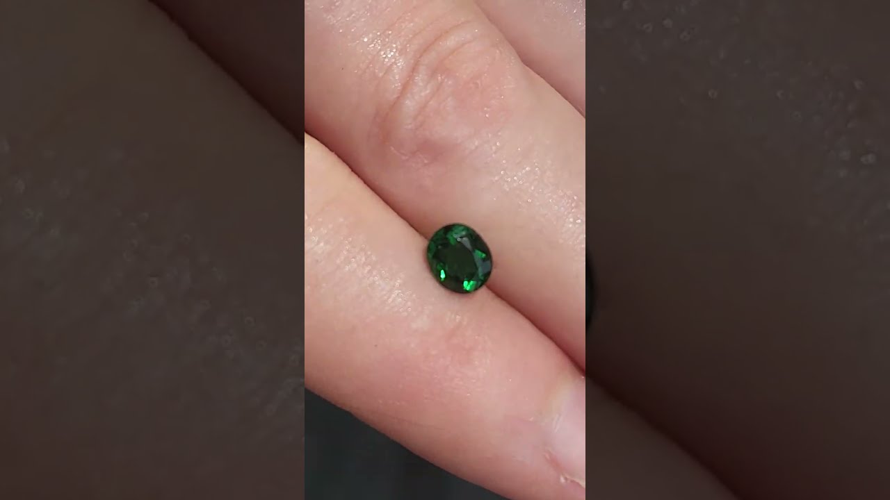Tsavorite Garnet Oval