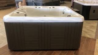 Marquis Spas - Celebrity Series - Broadway Hot Tub