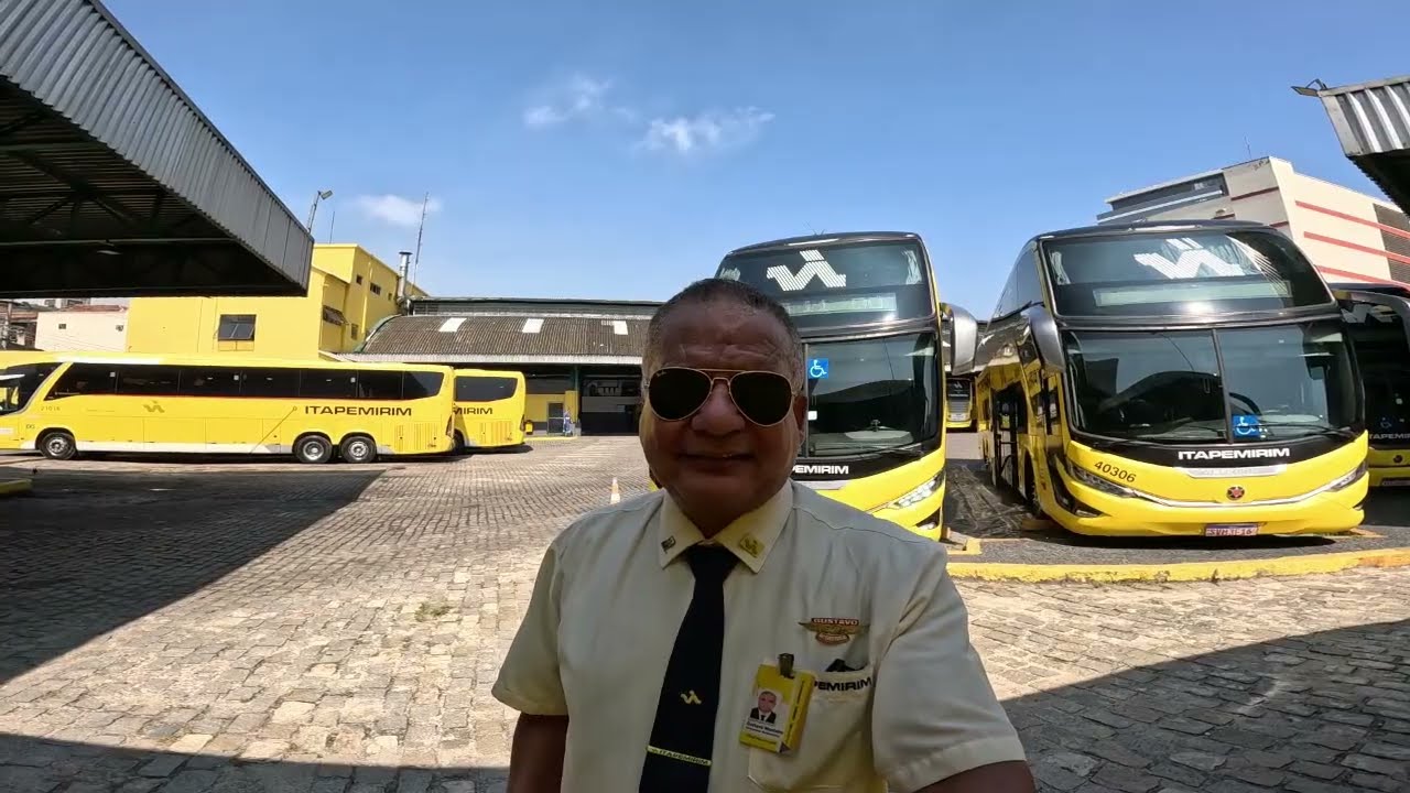 Como é a movimentação dentro da garagem na saída para o trecho.