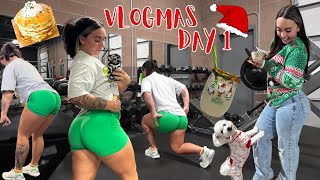 VLOGMAS DAY 1 / Workout, holiday pancakes &amp; shake!!