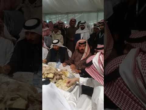 المطلق يجي محلي الشاعر علي بن حمري في زواجه