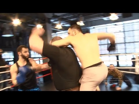 Boks turnuvası kavgayla bitmiş! YouTube
