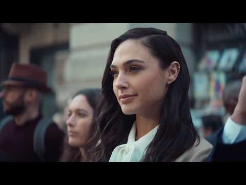 Gal Gadot - SmartWater (2020)