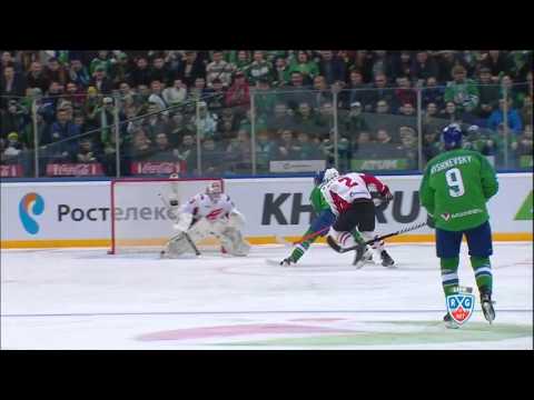 Вишневский Иван (Салават Юлаев) открывает счет