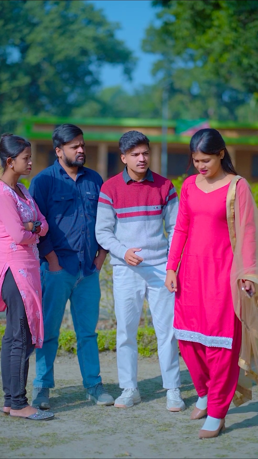 Tumhari maa tumhari jaan nhi h kya