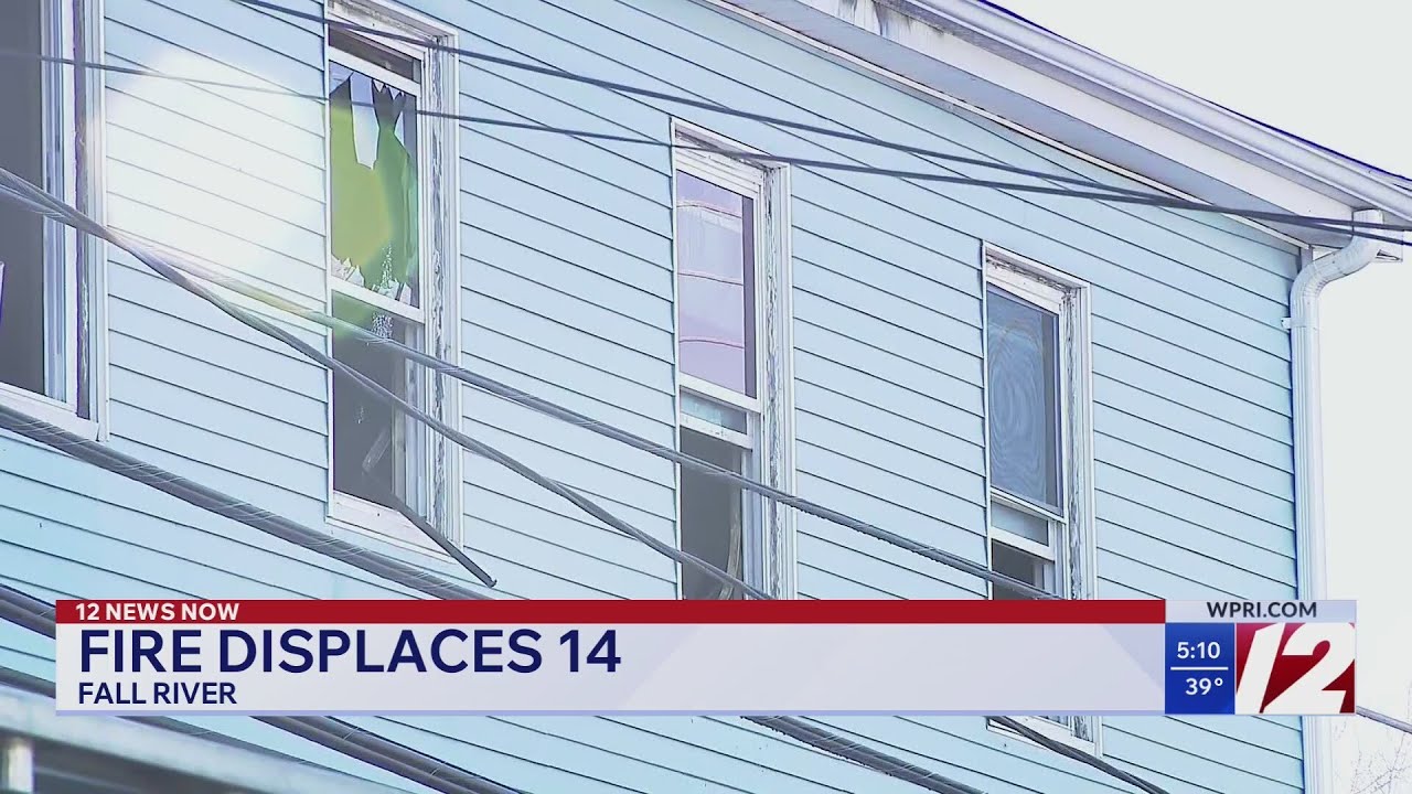 Fire in Fall River displaces 14 - YouTube