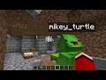 Why JJ is WANTED? JJ and Mikey WOMAN SWIMSUIT They're Looking for him in Minecraft! - Maizen