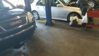 Gmc Acadia left vent stuck on hot a/c blows cold on right