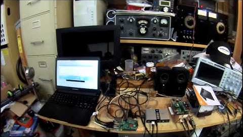 Using the Motorola Lapdock with the Raspberry Pi2  Softrock SDR Transceiver