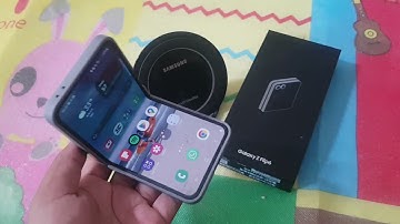 Samsung Z Flip 6: How to Turn On/Off 