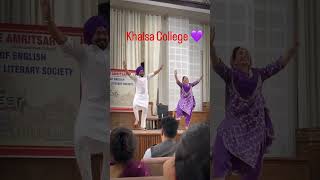 Khalsa College Bhagra Proformance On Tareefan By Joradan Sandhu Song