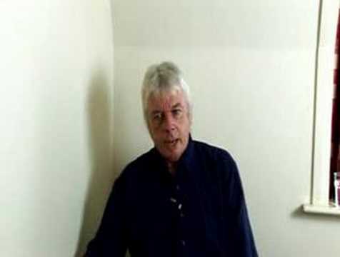 David Icke - Mainstream Press