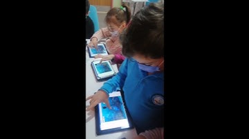 KÖPEK BALIĞI ÇÖPLERDEN KAÇIYOR (scratch ile kodlama)