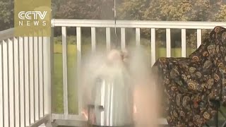 Footage: What happens if frozen turkey is put into hot oil?