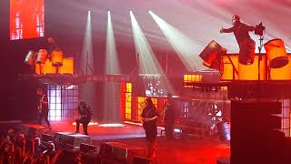 Slipknot - Surfacing (Praha, O2 Arena, 11.6.2019)