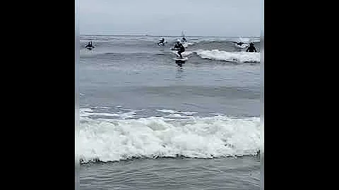 MekaMcG has surf lessons with Pro!
