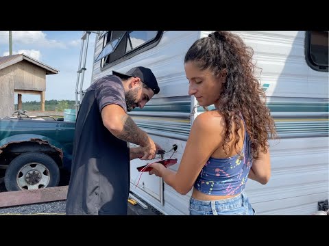 Fifth Wheel electrical & saying goodbye to my brother 🥲