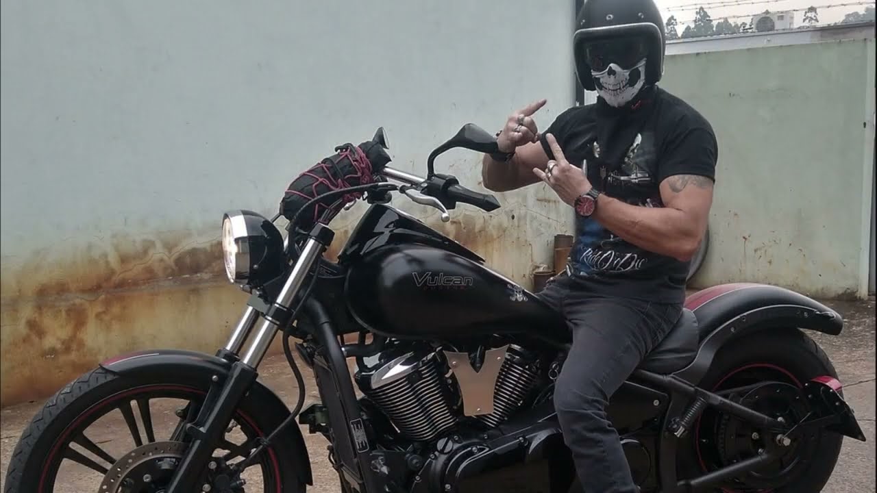 VULCAN 900 BLACK THUNDER